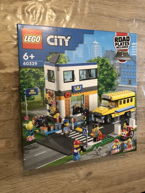 LEGO CITY 60329-Une journée d’école-bus scolaire- Neuf et scellé