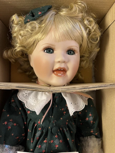 “Lindsay” Porcelain Doll 1989 Hamilton Heritage Doll Collection, By Mavis Snyder