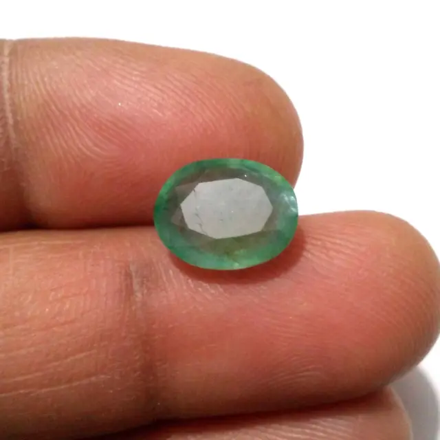 Beautiful Zambian Emerald Faceted Oval Shape 4.35 Crt Emerald Loose Gemstone