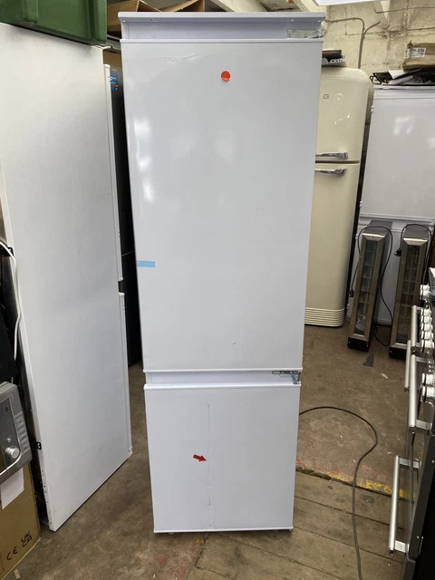Prima integrated on sale fridge freezer