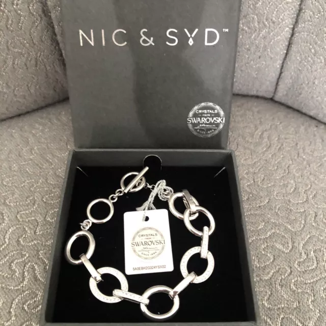 NIC SYD Bracelet Swarovski Crystals Silvertone Adjustable
