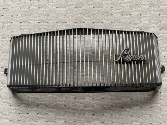 1975 Buick Riviera Grille OEM USED Front Center Grill Vintage With Emblem GM 75