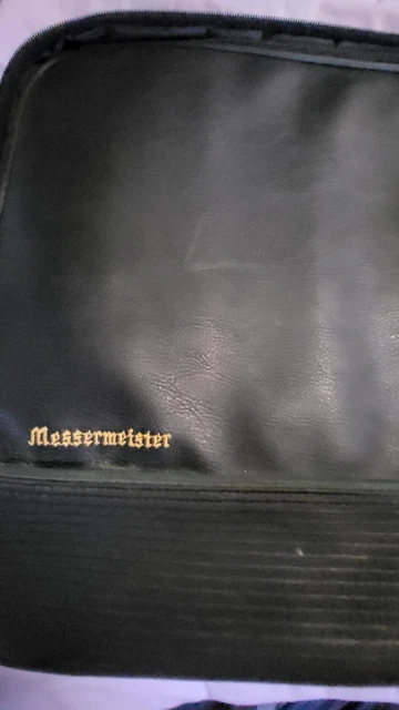 Messermeister Chef knife & Accessory Set Carrying Bag Removable Cutting Board