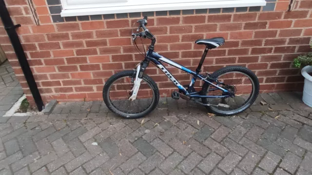 Mt60 trek 2025