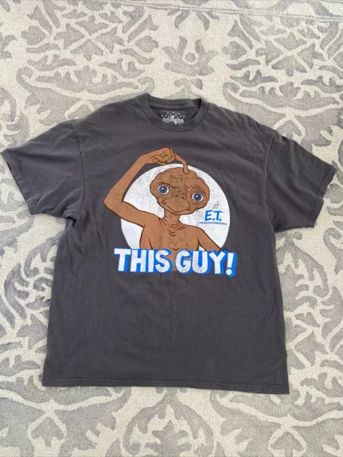 Universal Studios Exclusive Men’s XL ET Extra Terrestrial￼ T Shirt This Guy