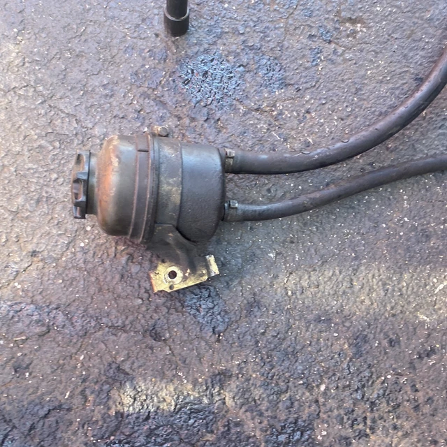 BMW POWER STEERING Fluid Reservoir ATF E46 E30 E28 E34 E39 E32 E24 1986