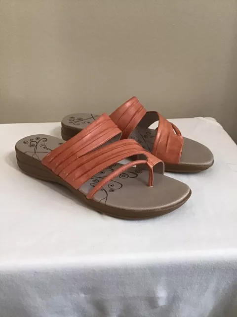 BARE TRAPS "JOELLEN" Coral Leather Strappy Toe Post Sandals -  Size 10M - NEW