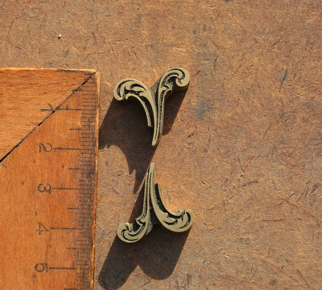 2x Messingornament Zierornament Messing Buchbinden Jugendstil Ornament Deco x