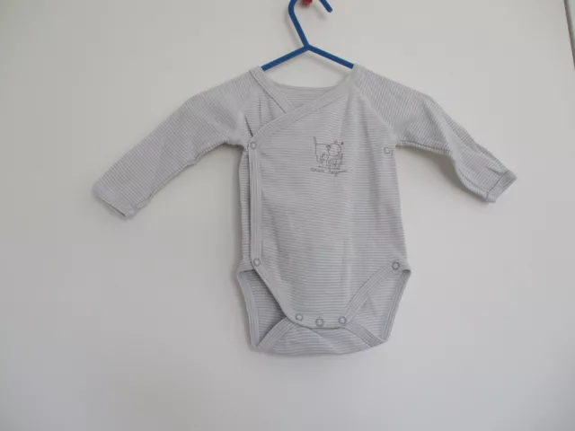 Body 3 mois Petit Bateau à raies gris et blanc manches longues excellent état