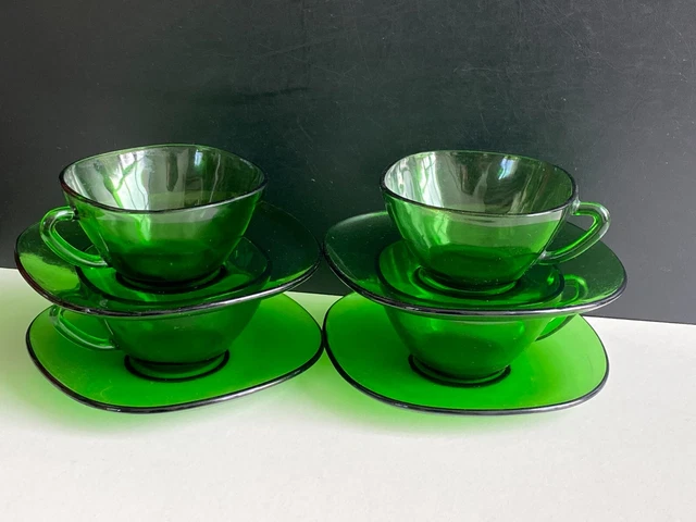 Sous-tasse Duralex Vert Transparent – 17 Cm – Fabrication France Années 70 – Vintage