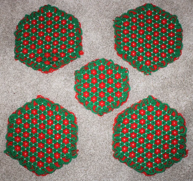 5 VTG Loom Woven Hexagon Loop Edge Christmas Poinsettia Doilies  Red Green White