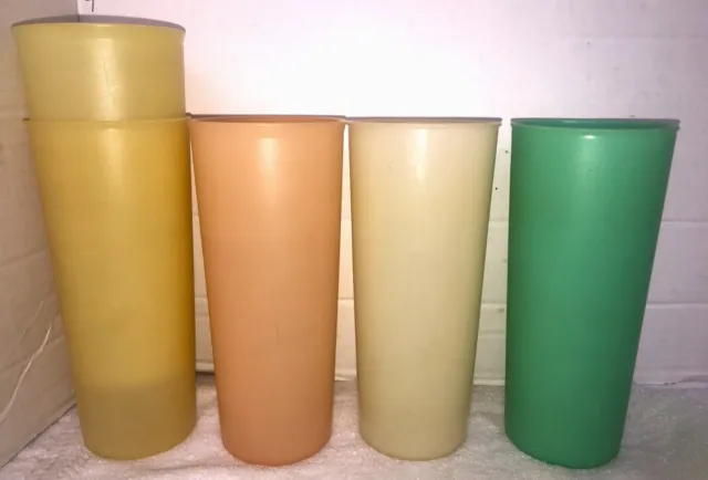 Vintage Tupperware Two Tier Carousel Caddy and Six Tall Pastel Coloured  Beakers. 