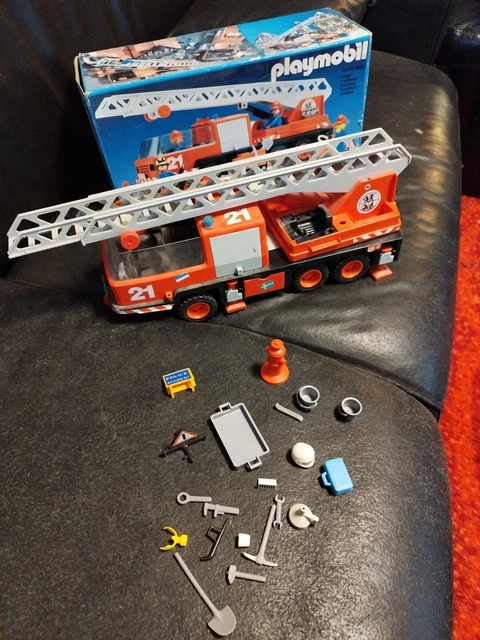 Ancien Playmobil System Pompier – Figurine Et Accessoires Vintage