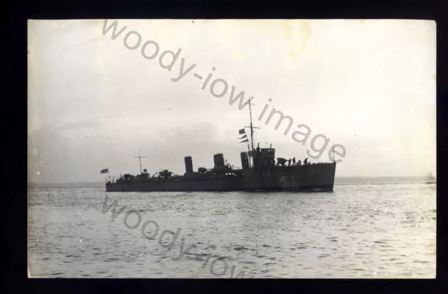 nb0325 - Royal Navy Warship - HMS Retriever - photograph