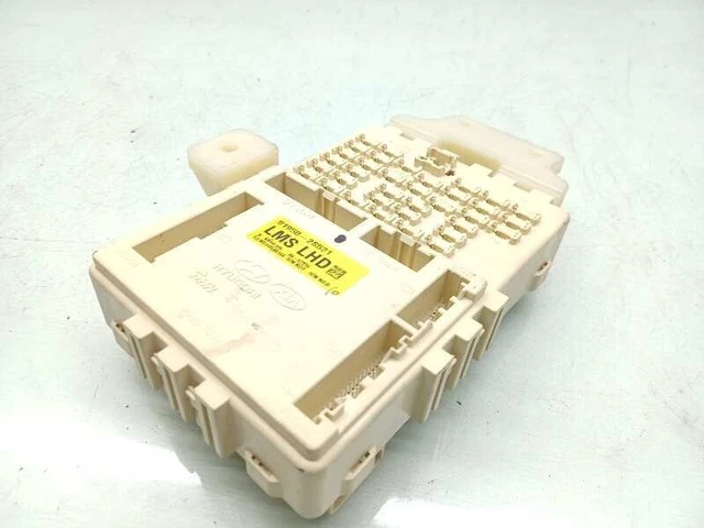 919502S521 Boîtes À Fusibles / 2628881 Pour Hyundai Ix35 Comfort 2Wd