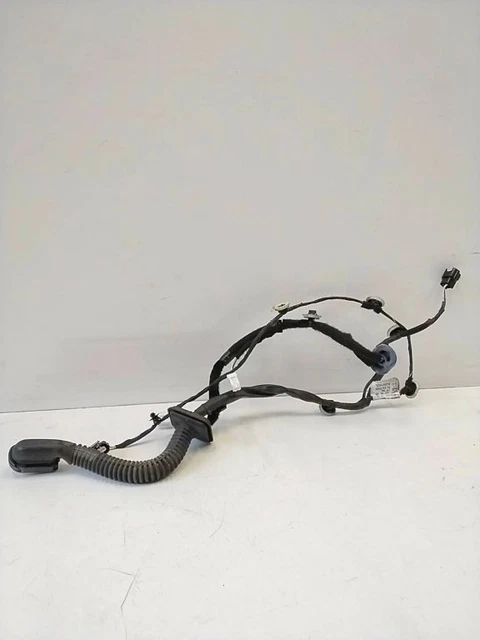 faisceau électrique porte avant gauche conducteur en 4 portes Delphi Renault clio 2 réf 8200289368 - 8200289368 82 00 289 368 - Renault - CLIO 2 - Pièces Auto Occasions Vente
