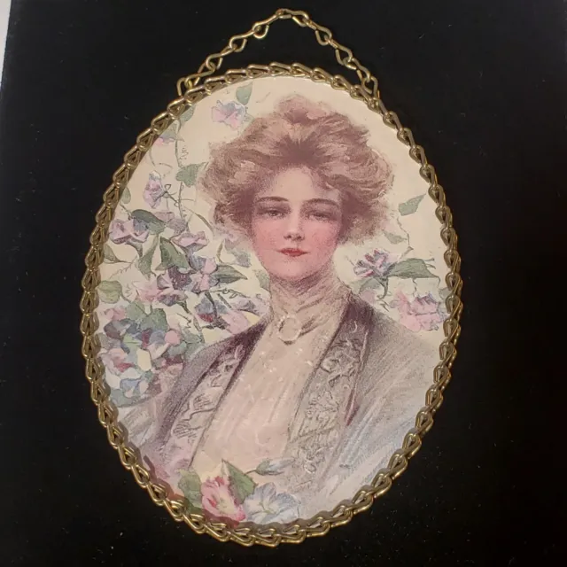 Vintage Victorian Woman w/ Flowers Hanging Art Brass Oval Flue Cover Frame 6x4.5