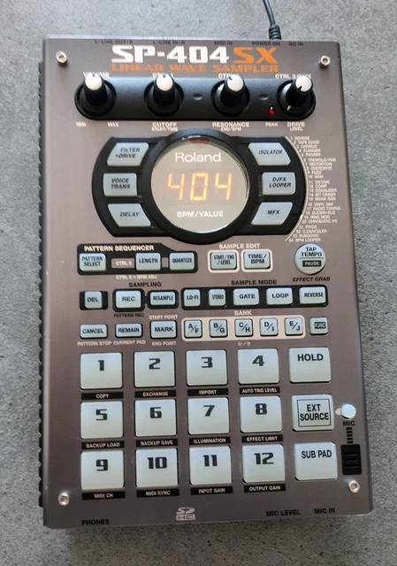 Roland SP-404-SX Sampler + Decksaver + pochette durcie
