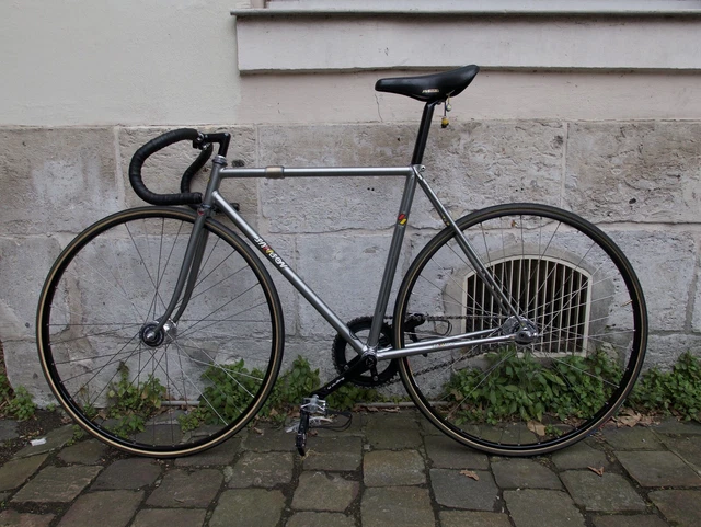 Samson track bike 2025