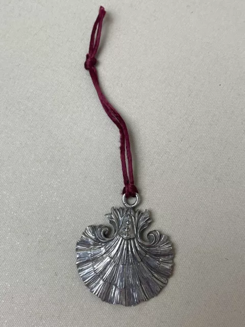 Seagull Pewter Canada Vintage 1995 Clam Shell Seashell Hanging Ornament Charm