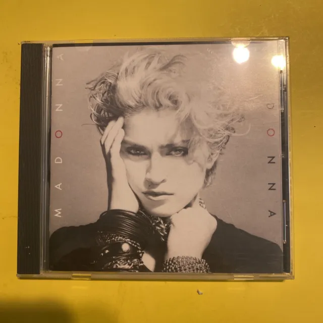 MADONNA (CD 1983) Sire - Like New Condition - Fast Free Shipping EUR 11,22  - PicClick ES