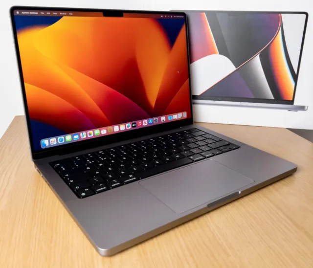 Apple MacBook Pro 14" 2021, M1 Pro, 16 GB RAM, 512 GB di unità di memoria