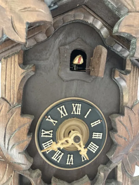 Ancien Coucou Mécanique Pendule horloge bois Forêt Noire 3