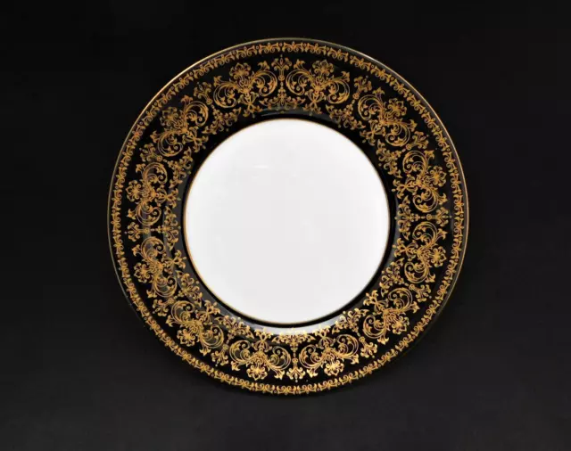 Rare Vintage Wedgwood Bone China CAERNARVON BLACK GOLD LUNCHEON PLATE 23cms/9ins