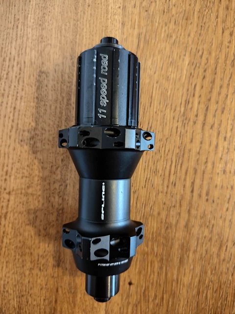 Adaptateur moyeu vélo DT Swiss 12x142 pour moyeu 350/370 11v Adaptateur moyeu vélo DT Swiss 12x142 pour moyeu 350/370 11v