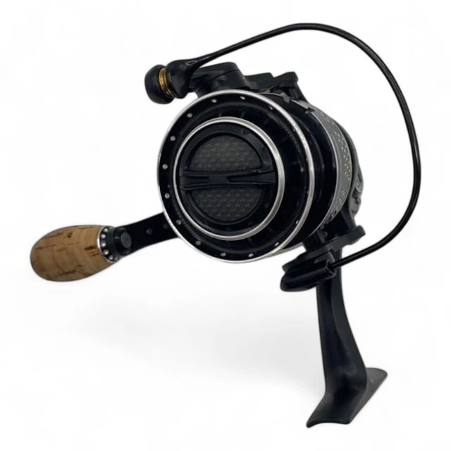 【AI】Abu Garcia Revo MGX 2500SH DEEZ Abu Garcia Revo MGX Casting Reel -