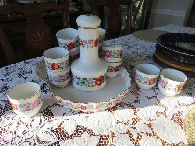 Beautiful Kalocsa Porcelain water / wine  Jug with top & cups 11 with a tray 3