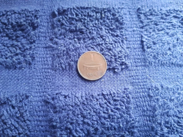 Elizabeth II - Fiji - 1 Cent Coin Dated 1990.