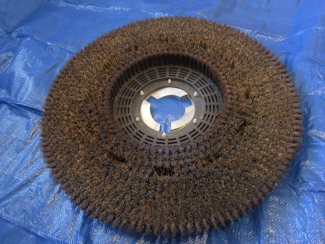 20 in. floor machine buffing and carpet cleaning brush