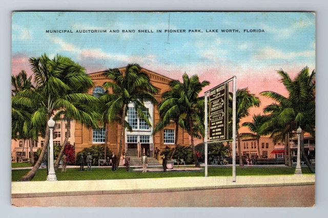 Lake Worth FL-Florida, Municipal Auditorium, Pioneer Park c1941 Vintage Postcard