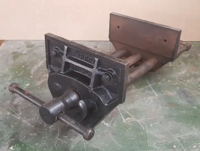 Record No 52E - Vintage Woodworking Vice With Quick Release