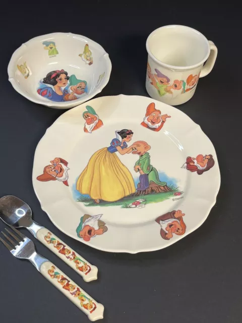 Disney Snow White and the Seven Dwarfs 5 PIece Malamine Dish Set - Selandia