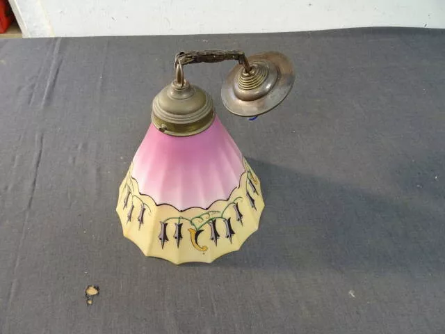 Alte schöne Deckenlampe mit schönen Glasschirm um 1920