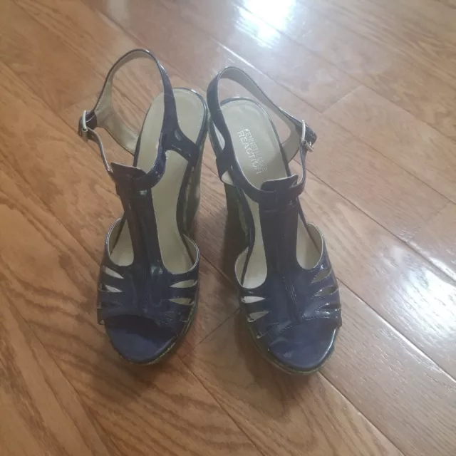 Kenneth Cole Reaction Navy Patent Real Deal T-Strap Wedge Heels Sandals Size 8