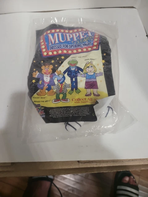 GONZO from The Muppet Show Blockbuster 1998 Play Pak 6" Toy Sealed in Package