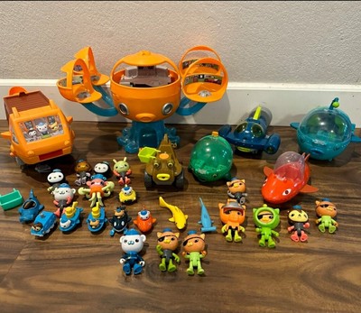 action figures large