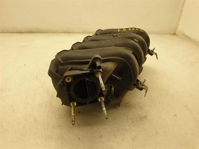 06-19 Toyota Yaris 1.5L V4 Intake Manifold 06-19 Toyota Yaris 1.5L V4 Intake Manifold