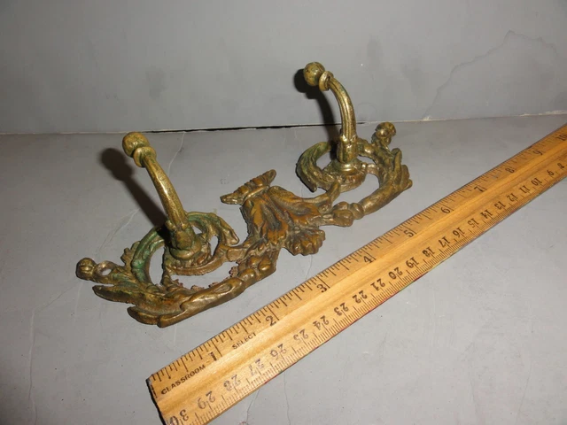 Antique Brass Double Hook Wall Decor Hanger Great For Coat Hat Etc Victorian Old 7