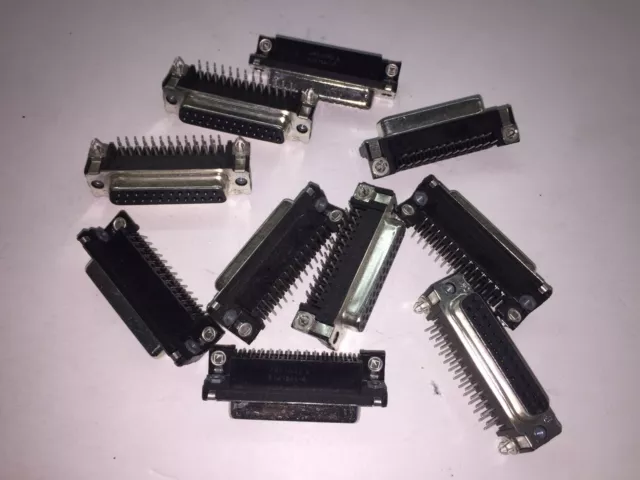 (10 Pieces) 5747846-4 TYCO CONNECTOR D-SUB RECEPTACLE 25 POSITION R/A SOLDER