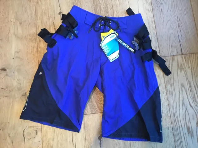 Da Kine Nitrous Kite Harness Shorts, 30”, brand new, no spreader bar.
