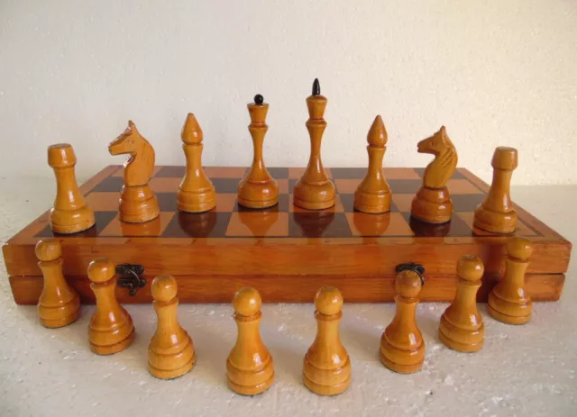 21 x 21 Golden Rosewood & Maple Wood Chess Board with 3.75 Stanton Pure  Ebony Chess Pieces