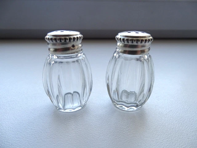 Salière Et Poivrière (2) - Argent - Europe - Seconde Moitié