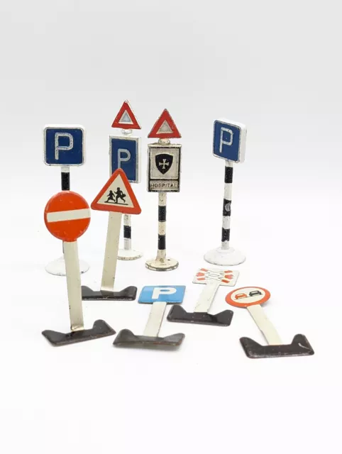 Gilco Road Traffic Signs original vintage diecast toy