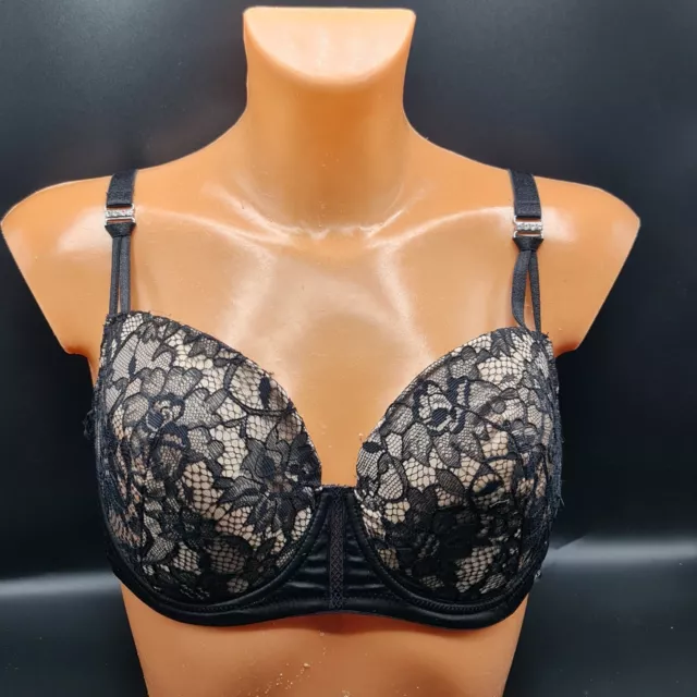 Buy Women's La Senza Laced Padded Wired Plunge Bra with Hook and