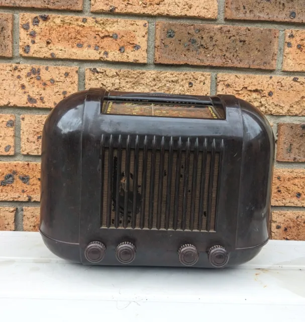 Vintage classic Art Deco bakelite Kriesler 11-20 valve radio Read Description