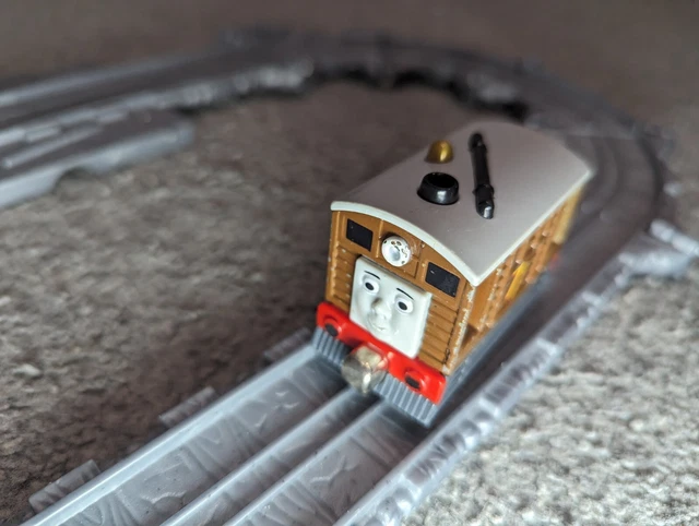 NUOVO THOMAS & Friends Take-n-Play ferroviario portatile pressofuso NUOVO THOMAS & Friends Take-n-Play ferroviario portatile pressofuso